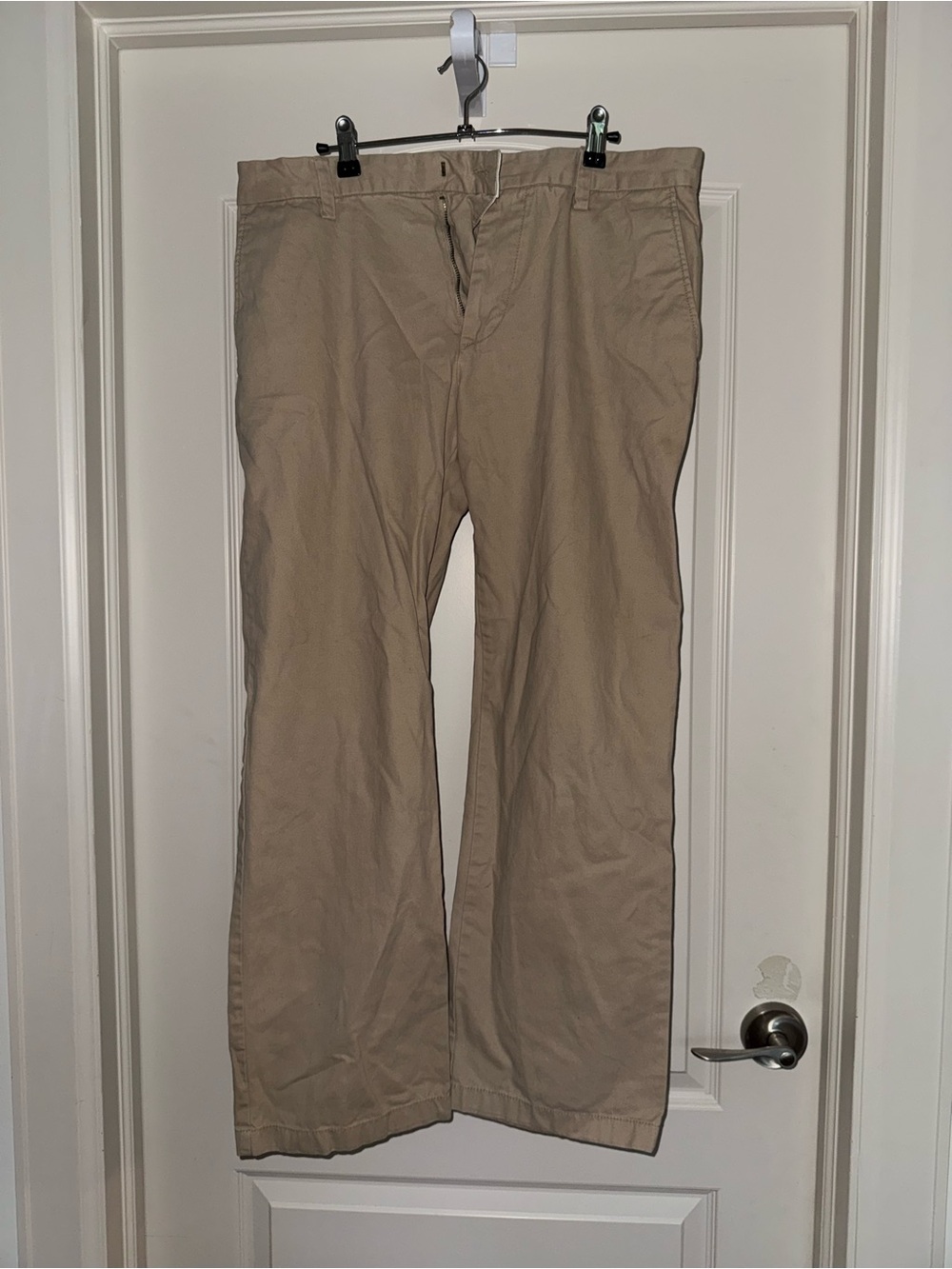 Old Navy Men's Chinos in Light Tan